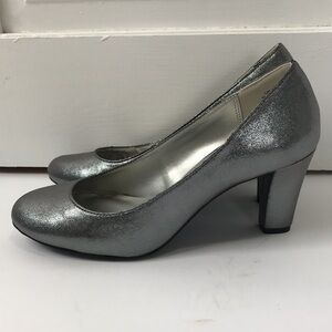 2/$25 LAURA ASHLEY Silver Chunky Heel Pumps Size 6.5M